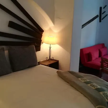 卡萨乡间玛丽亚旅馆 Malpartida de Cáceres