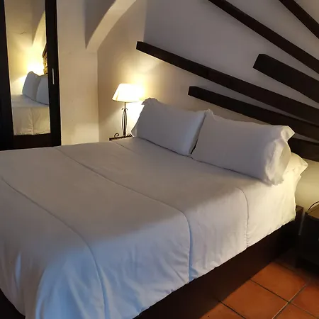 卡萨乡间玛丽亚旅馆 Malpartida de Cáceres